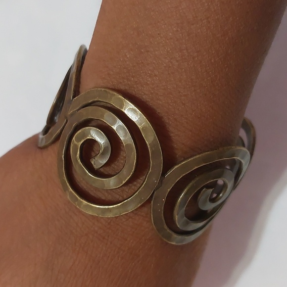 Vintage Jewelry - Vintage Minoan Swirls Hammered Brass Cuff Bracelet